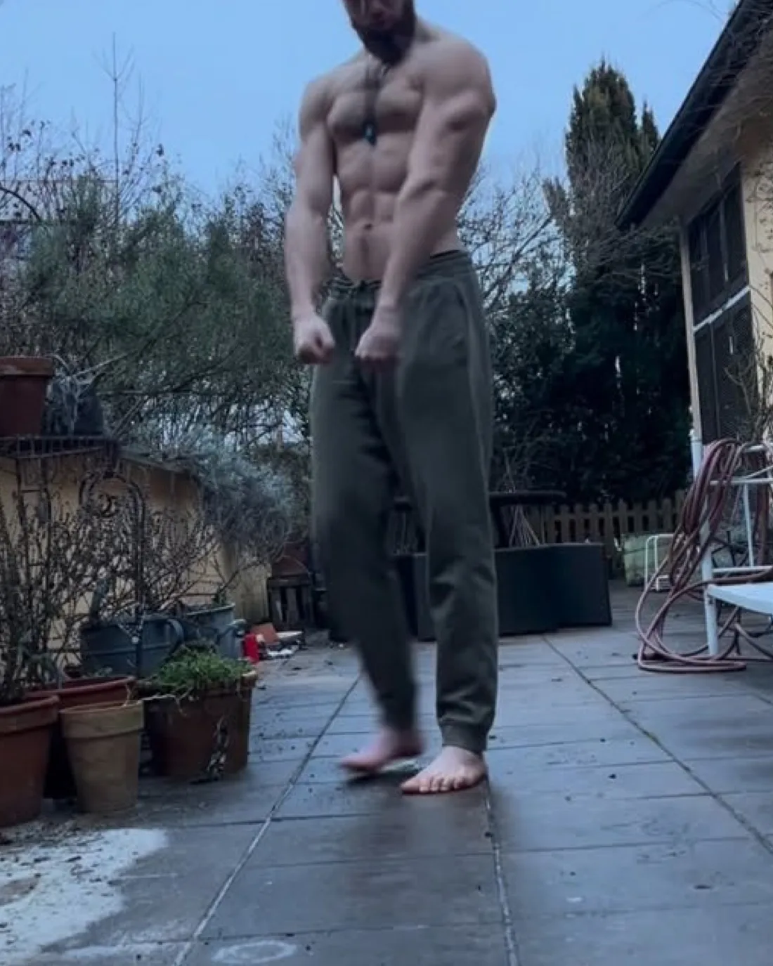 Valerio Treite, körperliche Präsenz im Winter